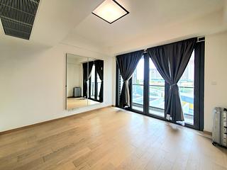Tung Chung - The Visionary Duplex Tower 3 26