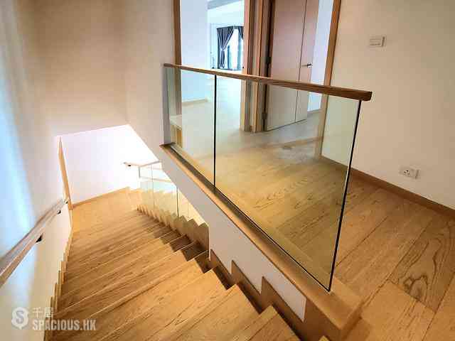 Tung Chung - The Visionary Duplex Tower 3 33