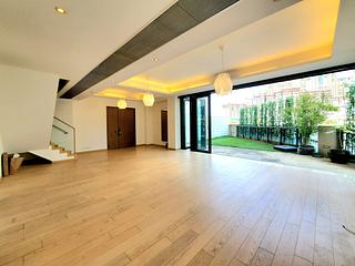 Tung Chung - The Visionary Duplex Tower 3 04