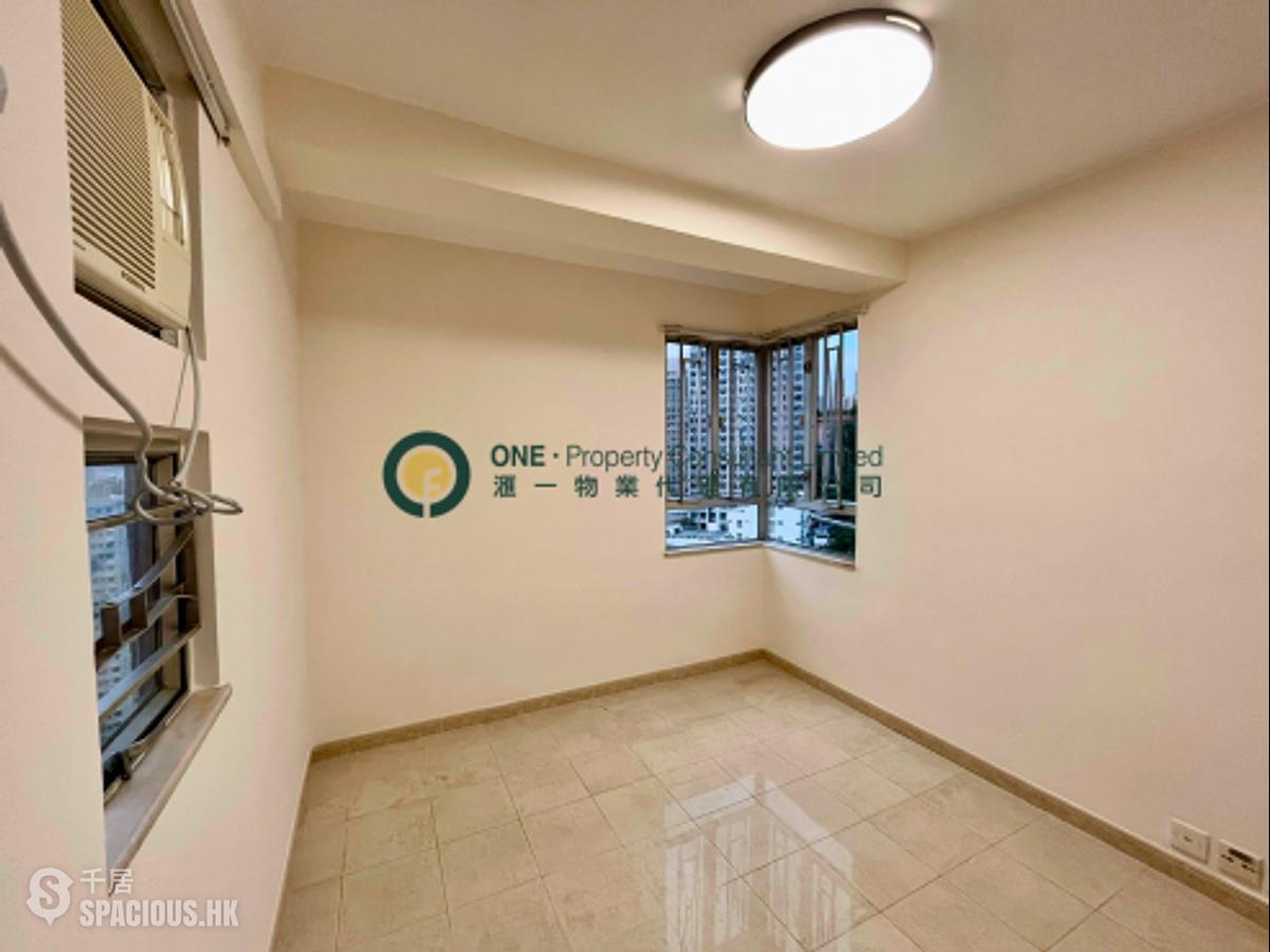 Kennedy Town - Joyful Building 01