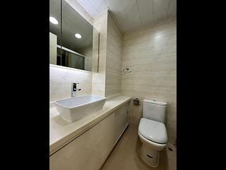 Mid Levels Central - Po Yue Yuk Building 05