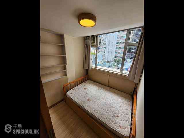 Sai Ying Pun - Kiu Shing Building 08