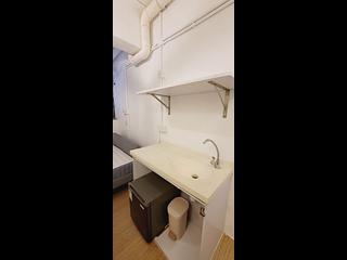 Causeway Bay - Lai Yuen Apartments 04