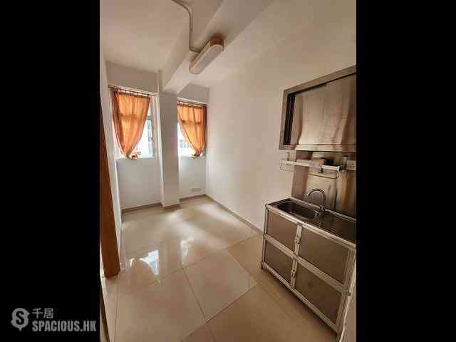 Wan Chai - Antung Building 02