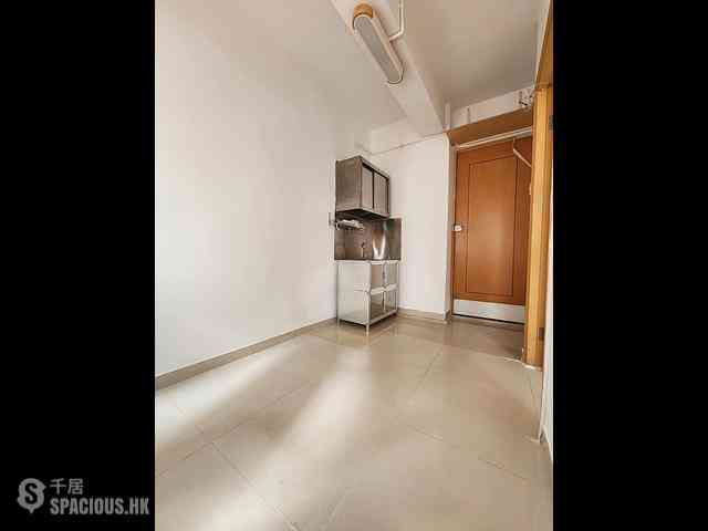 Wan Chai - Antung Building 03