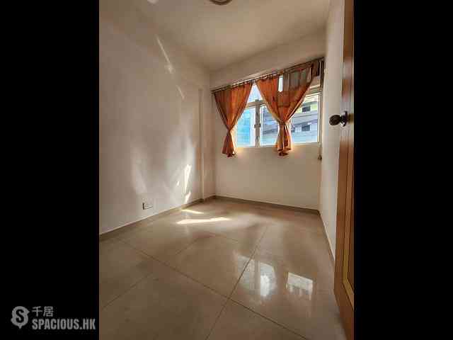 Wan Chai - Antung Building 06