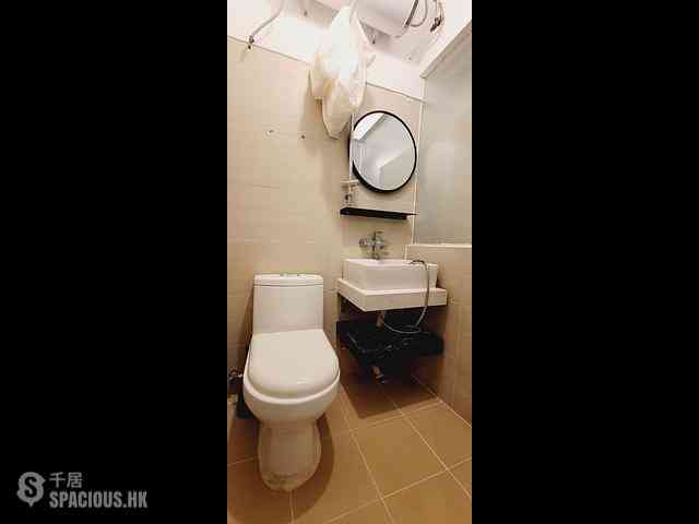 Causeway Bay - 26-28, Russell Street 02