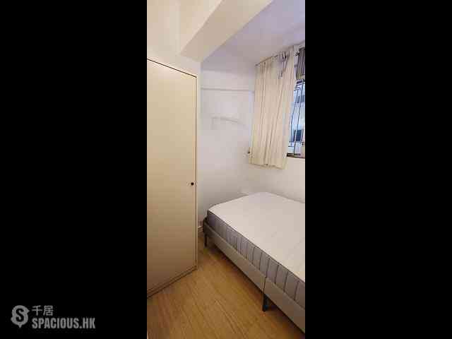 Causeway Bay - 26-28, Russell Street 05