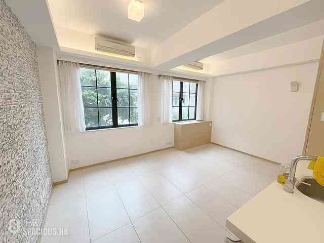 Central - Mee Lun House 01