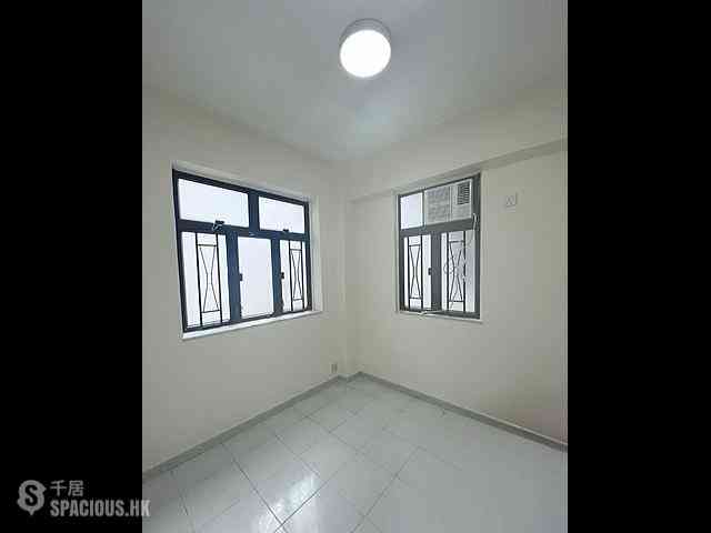 Shek Tong Tsui - Sang Cheong Building 01