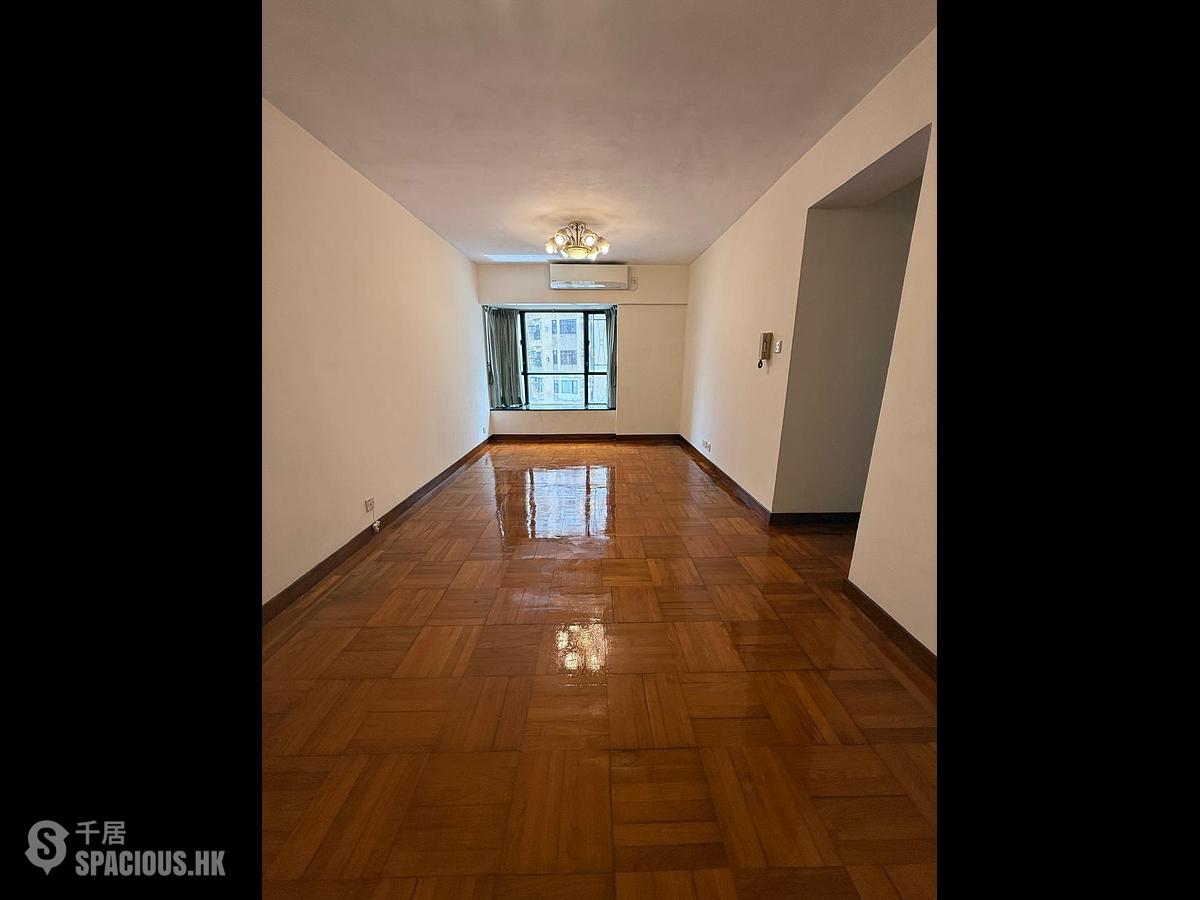 Mid Levels Central - The Grand Panorama 01