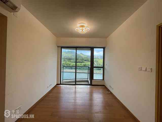 Tseung Kwan O - The Papillons Block 2 02