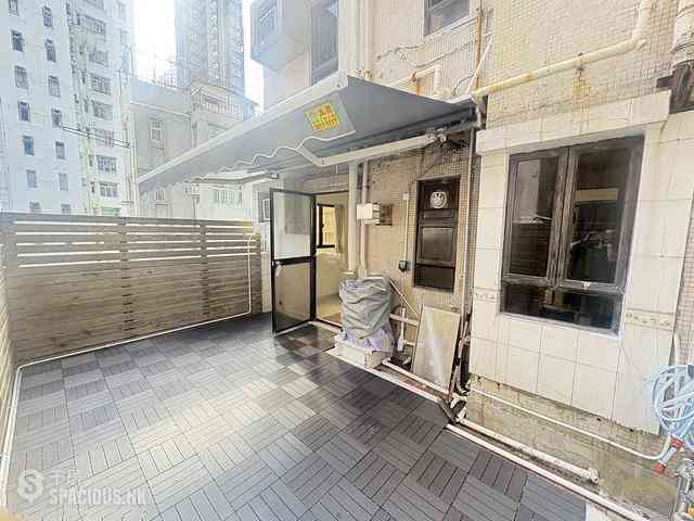Ap Lei Chau - Shun King Court 02