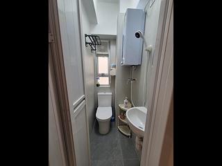 Kennedy Town - Hoi Tao Building Block B 05