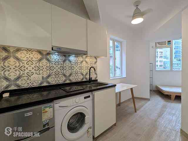 Sheung Wan - 242-244A, Queen's Road Central 01