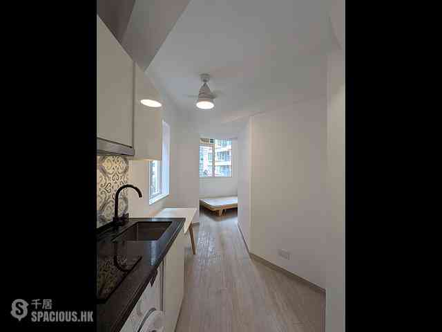 Sheung Wan - 242-244A, Queen's Road Central 08