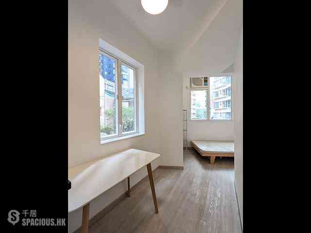 Sheung Wan - 242-244A, Queen's Road Central 09