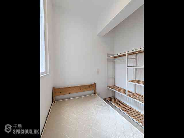 Sheung Wan - 242-244A, Queen's Road Central 13