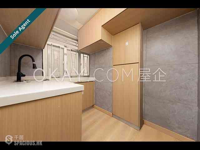 Wan Chai - Luen Wo Building 06