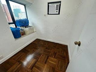 Wan Chai - Pinnacle Building 04