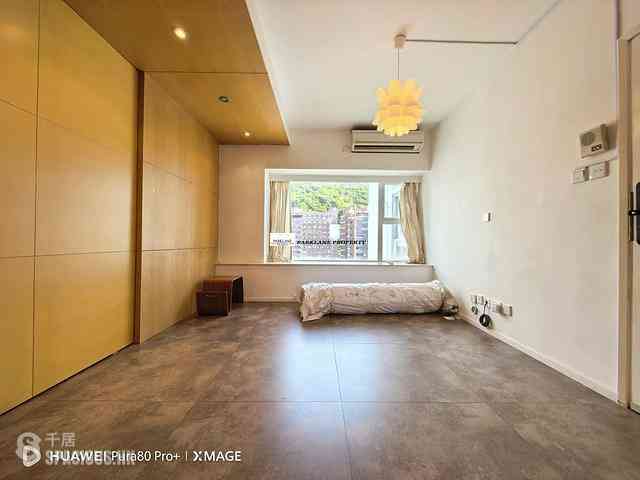 Shek Tong Tsui - Fortune Villa 01