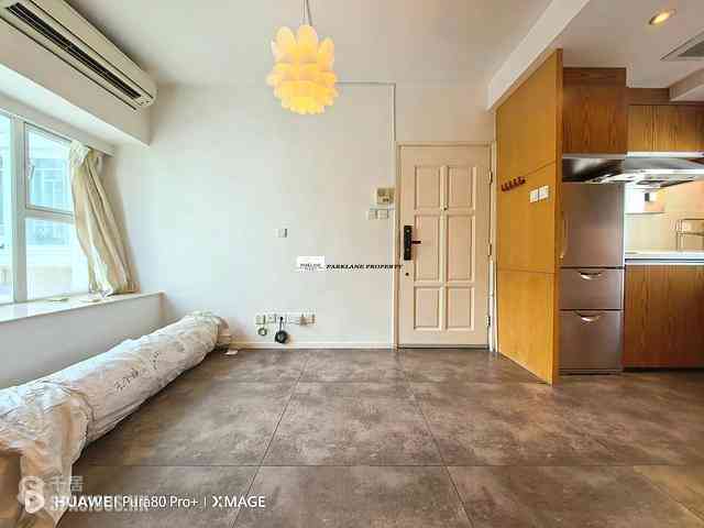 Shek Tong Tsui - Fortune Villa 02