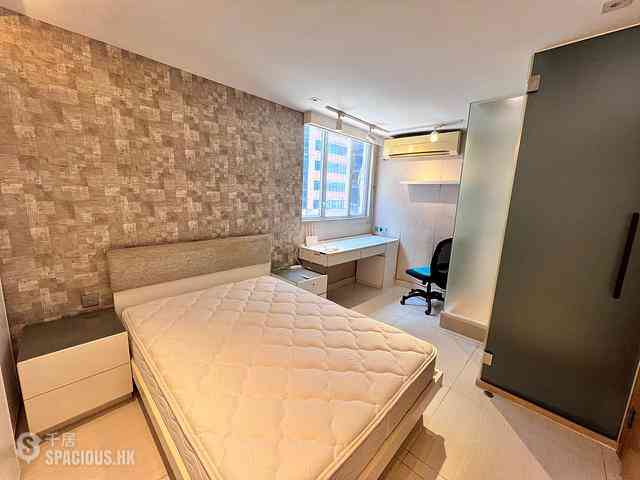 Wan Chai - Luen Wo Building 06