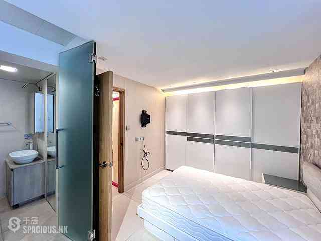 Wan Chai - Luen Wo Building 08