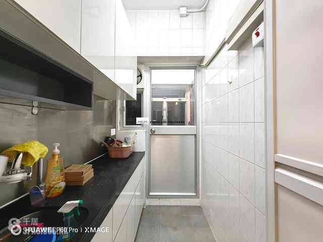Wan Chai - Hang Tat Mansion 10