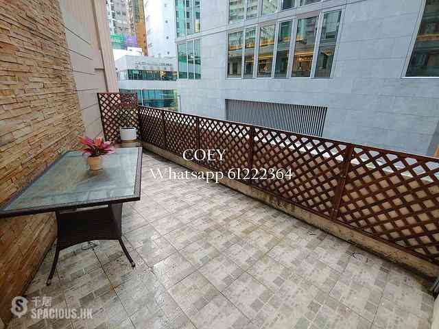 Wan Chai - Tonnochy Towers 05