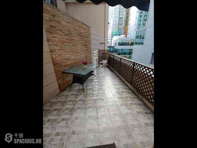 Wan Chai - Tonnochy Towers 08