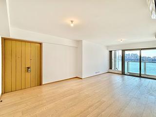Fortress Hill - Harbour Glory Block 8 02