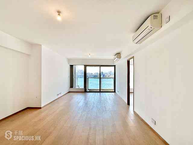 Fortress Hill - Harbour Glory Block 8 05