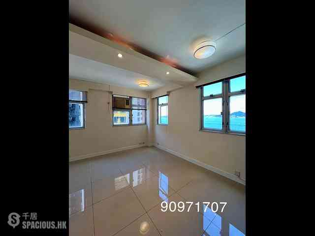 Kennedy Town - Han Yu Building 06