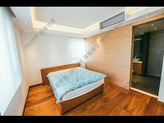 Tai Hang - Alpha Court 02
