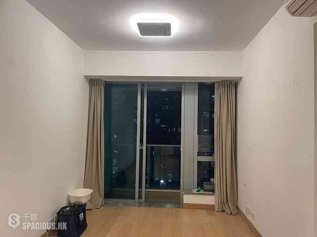 Tseung Kwan O - The Parkside Block 2A 01