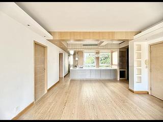 Tai Hang - Alpha Court 04