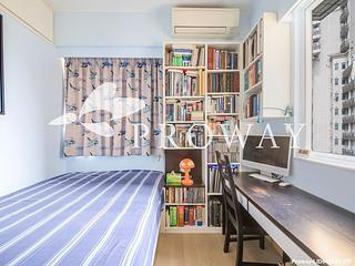 Mid Levels Central - Jing Tai Garden Mansion 08