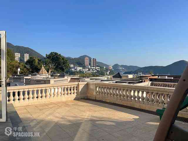 Shouson Hill - Bay Villas 01