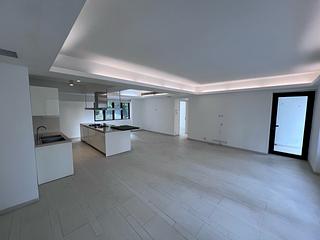 Wan Chai - Suncrest Tower 05
