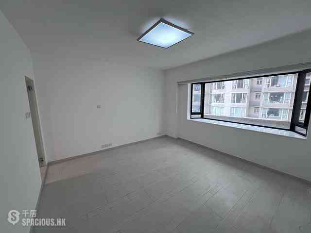 Wan Chai - Suncrest Tower 13