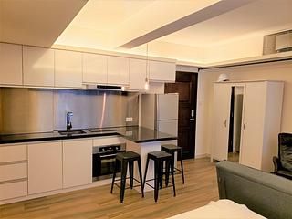Central - 77-81, Hollywood Road 04