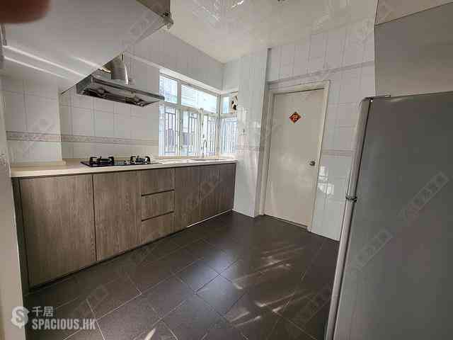 Stubbs Road - Evergreen Villa Block E 06