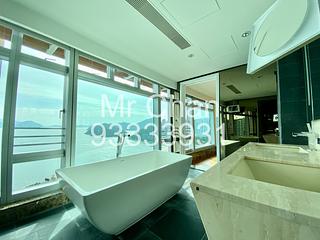 Repulse Bay - The Lily 09