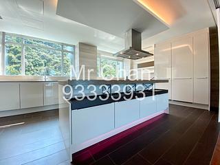 Repulse Bay - The Lily 10