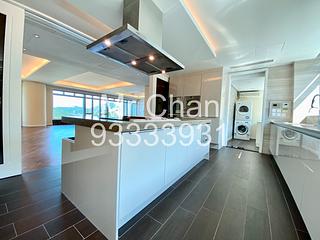 Repulse Bay - The Lily 11