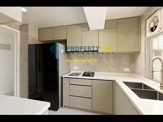 Mid Levels West - Realty Gardens 06