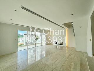 Chung Hom Kok - Magnolia (The Crown Villas) 09