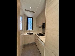 Ho Man Tin - Mantin Heights Block 3 04