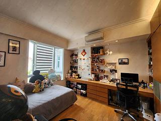 Chung Hom Kok - Hillgrove 10